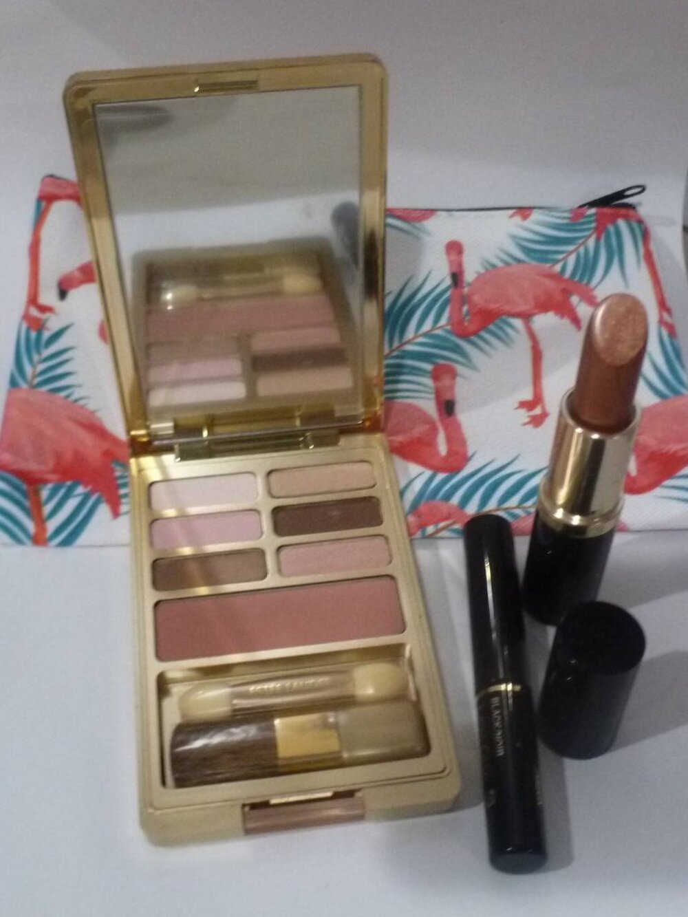 Estee Lauder Gift Set - Tiger Eye Lipstick,  Eyeshadow Quad & Blush + Gift